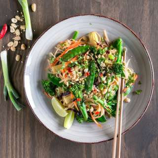 The Easiest Vegan Pad Thai
