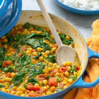 Quick Chickpea and Spinach Curry
