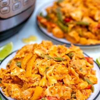 Instant Pot Chicken Fajita Pasta