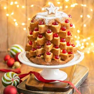 Pandoro Christmas Tree Cake