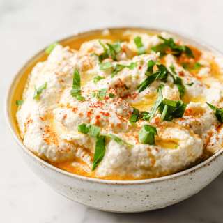 Keto Roasted Cauliflower Hummus