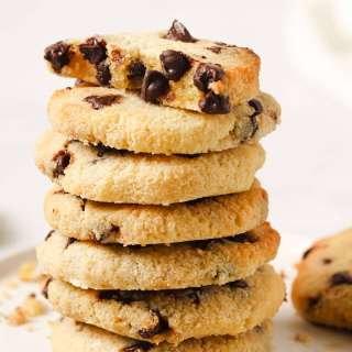 Low Carb Keto Chocolate Chip Cookies