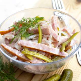 German Sausage Salad (Wurstsalat)