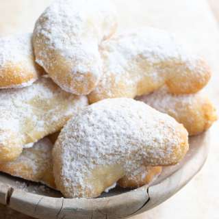 Keto Almond Crescent Cookies (Low Carb Vanillekipferl)