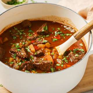 German Goulash Soup (Gulaschsuppe)