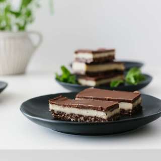 Chocolate Peppermint Slice