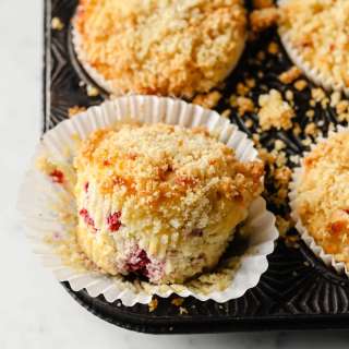 Keto Raspberry Muffins With Streusel Topping