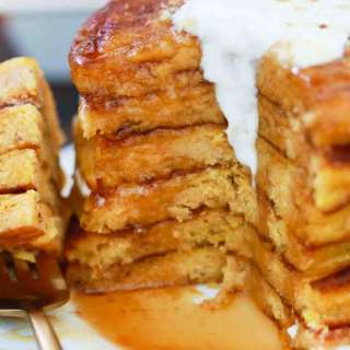 Pumpkin Cheesecake Pancakes