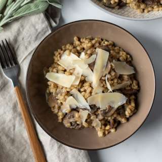 Vegan Mushroom Orzotto (Barley Risotto)