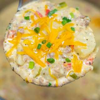 Instant Pot Cheeseburger Soup