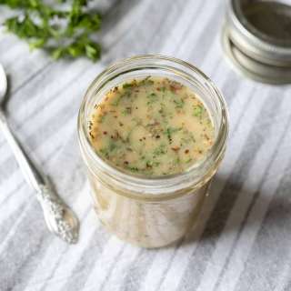 Oil-Free Italian Dressing (Fat-Free & Low-Calorie)