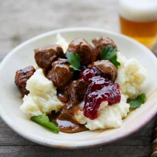 Swedish Meatballs with Mashed Potatoes and Jam