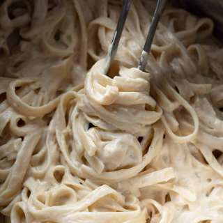 Healthy Cauliflower Alfredo Sauce (Vegan, No Cashews)