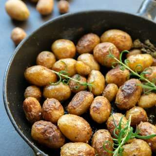 Italian Pan-roasted Potatoes with Grilled Chicken