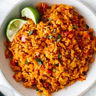 Mexican Rice Recipe (Easy and Flavorful)