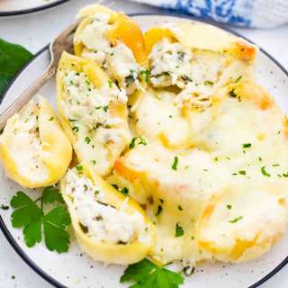 Chicken Alfredo Stuffed Shells