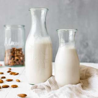 How to Make Almond Milk