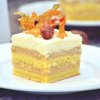 Mascarpone Caramel Cake