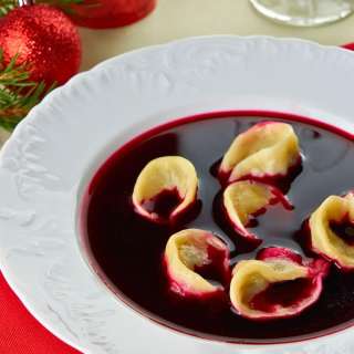 Mushroom Vushka (Ukrainian Mushroom Dumplings)