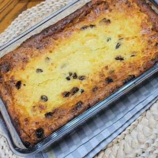 Syrnyk (Ukrainian Cheesecake)