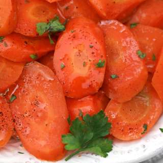 Slow Cooker Glazed Carrots