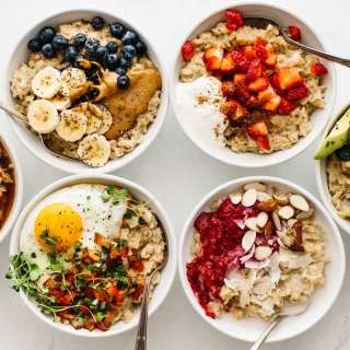 Easy Oatmeal Recipe (with Healthy Toppings)