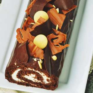 Chocolate Mascarpone Yule Log Cake