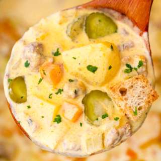 Crockpot Cheeseburger Soup