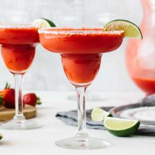 Easy Strawberry Margarita Recipe