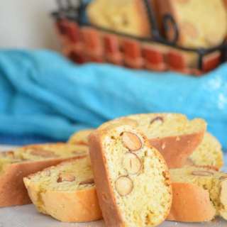 Cantucci: Italian Almond Cookies