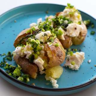Baked New Potatoes with Herbs and Mature Cheese