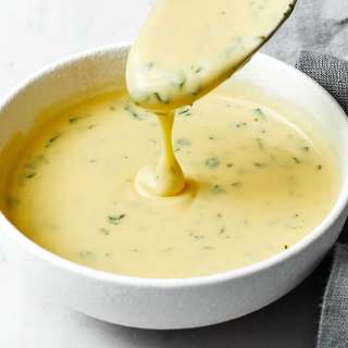 Béarnaise Sauce (Easy & No-Fail)