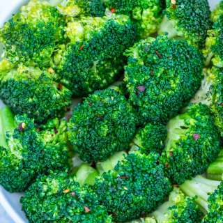 Easy Steamed Broccoli