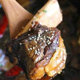 Slow Cooker Asian Short Ribs