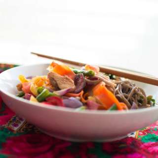 Easy Stir Fry Noodles with Chicken