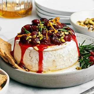 Baked Brie with Cranberry Sauce