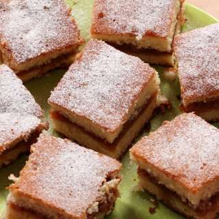Romanian Apple Cake/ Placinta cu mere