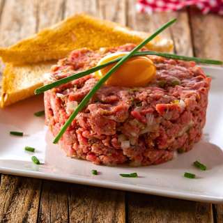 Tatarák (Steak Tartare)