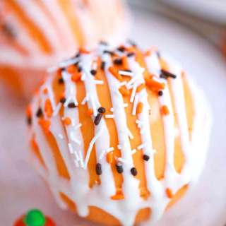 Pumpkin Spice Hot Cocoa Bombs