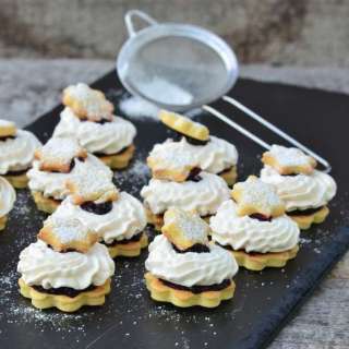 Jam Cookies with Meringue