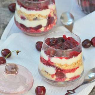 Cherry Cheesecake in a Jar