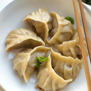 Pork Dumplings with Honey, Soy & Garlic Dipping Sauce