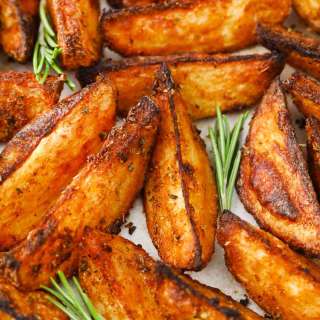 Crispy Roasted Rosemary Potatoes