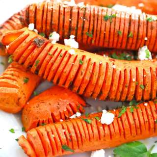 Hasselback Carrots