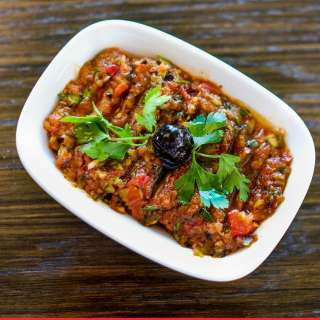 Hot Ezme (Turkish Salad)