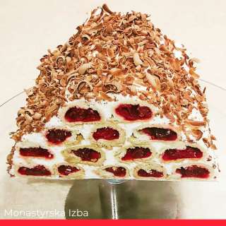 Monastyrska Izba (Monastic Hut Cake)