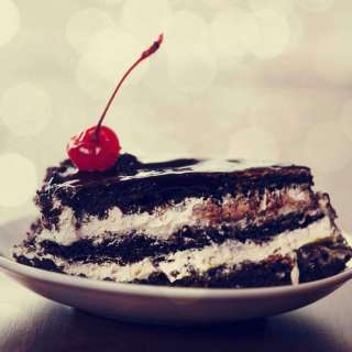 Piana Vyshnia Cake (Drunken Cherry Cake)