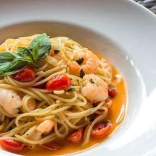 Easy Tomato Shrimp Pasta