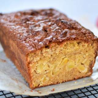 Cinnamon Apple Bread | Apple Loaf Cake