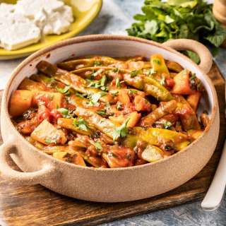 Fasolakia Lathera: Greek Green Beans in Olive Oil Sauce